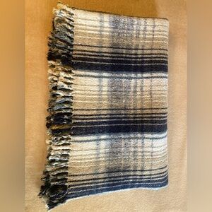 Vintage Blue Plaid Wool Blend Fringe Throw Blanket Cabin Size 82x65 Inches Warm